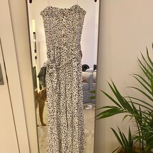 White and Black Junpsuit